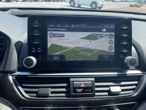 Used 2021 Honda Accord Touring image 21