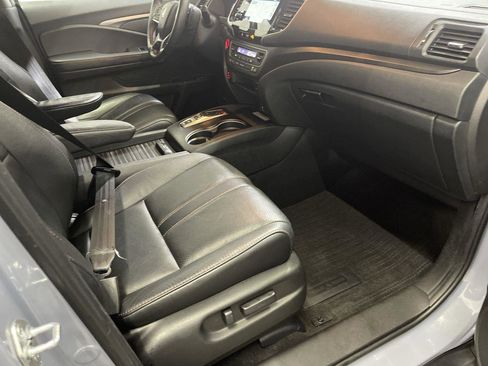 Used 2023 Honda Passport TrailSport image 25