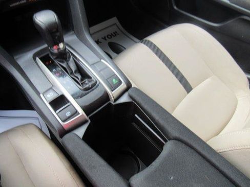 Used 2017 Honda Civic LX image 27
