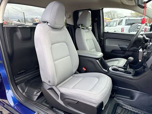 Used 2017 Chevrolet Colorado W/T image 24
