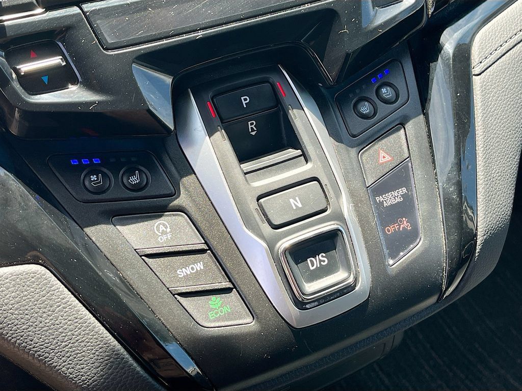 Used 2023 Honda Odyssey Elite image 17