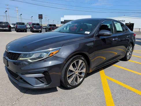 Used 2019 Kia Optima S FWD image 3