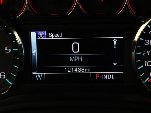 Used 2020 Chevrolet Suburban LT AWD/4WD image 12