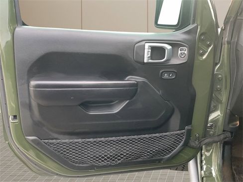 Certified 2021 Jeep Gladiator Sport image 15