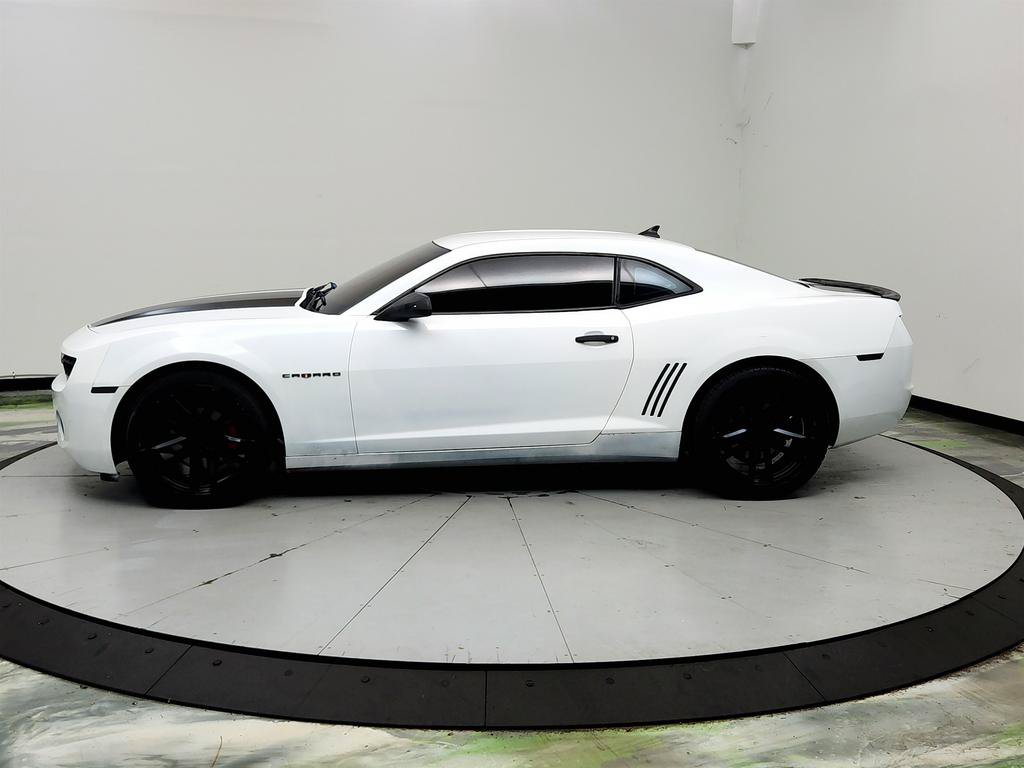 Used 2012 Chevrolet Camaro LS RWD image 8