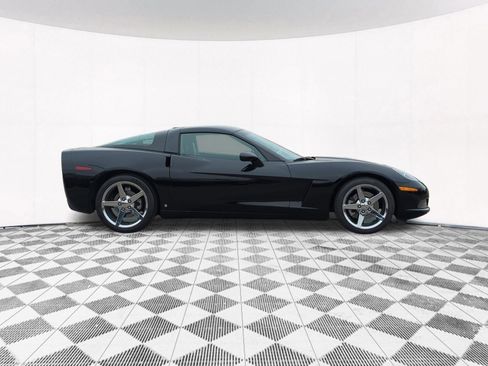 Used 2007 Chevrolet Corvette Coupe image 7