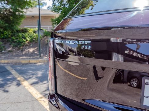 Used 2026 Cadillac Escalade IQ Sport 2 AWD/4WD image 29