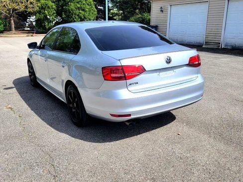 Used 2015 Volkswagen Jetta S image 5
