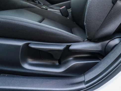 Used 2023 Toyota Corolla LE image 20