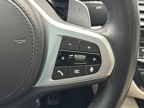 Used 2022 BMW M550i xDrive w/ Executive Package image 30