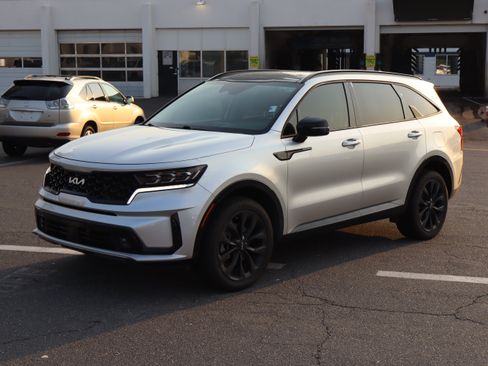 Used 2022 Kia Sorento SX AWD/4WD image 5
