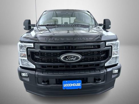 Used 2022 Ford F250 XLT w/ Black Appearance Package image 2