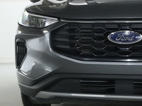 Used 2025 Ford Escape ST-Line FWD image 6