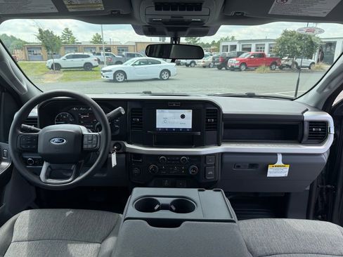 New 2025 Ford F350 XL w/ 360-Degree Camera Package RWD image 40