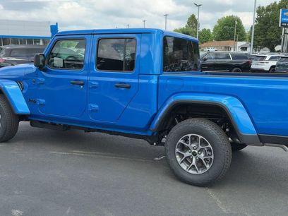 New 2026 Jeep Gladiator Sport