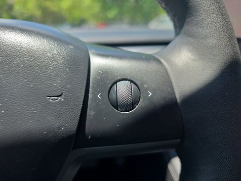 Used 2022 Tesla Model 3 RWD image 34