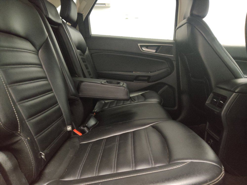 Used 2020 Ford Edge SEL FWD image 19
