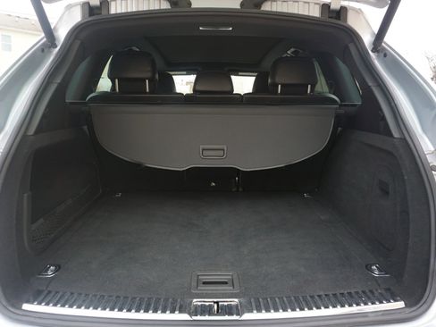 Used 2017 Porsche Cayenne Platinum Edition w/ Premium Package Plus (PJX) image 27