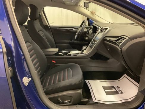 Used 2016 Ford Fusion SE image 9