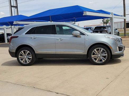 Used 2024 Cadillac XT5 Premium Luxury AWD/4WD image 6