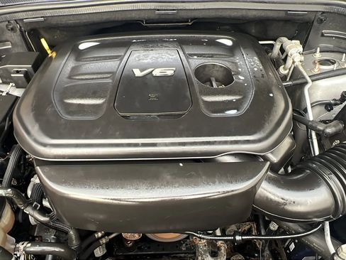 Used 2018 Jeep Grand Cherokee Limited w/ Luxury Group II image 36