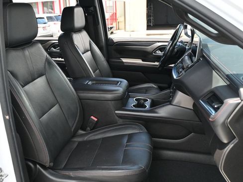Used 2021 Chevrolet Suburban RST RWD image 16