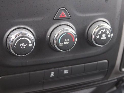 Used 2016 RAM 1500 Express image 36