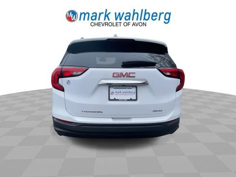 Used 2018 GMC Terrain SLE w/ Driver Convenience Package image 8