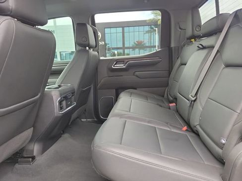 Used 2023 GMC Sierra 1500 SLT w/ SLT Premium Package RWD image 11