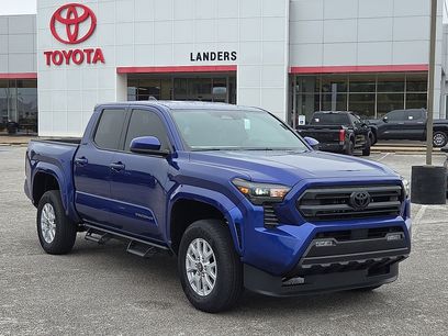 New 2025 Toyota Tacoma SR5