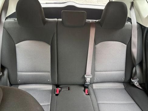 Used 2025 Kia Soul LX w/ LX Technology Package FWD image 33