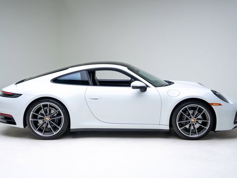 Used 2020 Porsche 911 Carrera image 20
