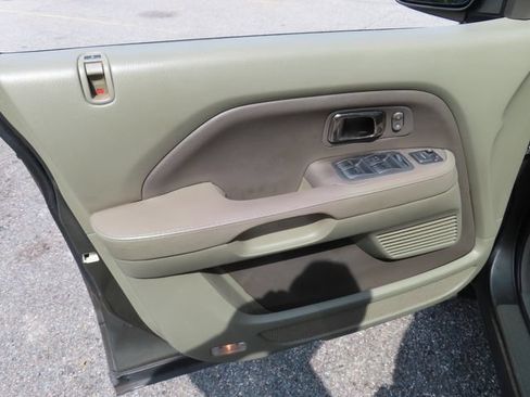 Used 2006 Honda Pilot EX-L image 13