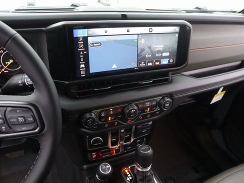 New 2026 Jeep Gladiator Mojave image 5