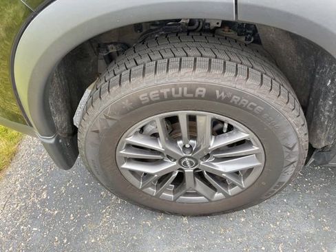 Used 2023 Nissan Rogue S AWD/4WD image 4