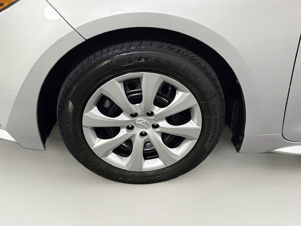 Used 2024 Toyota Corolla LE FWD image 30