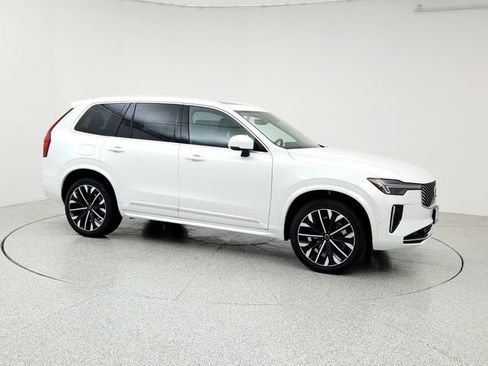 New 2025 Volvo XC90 B6 Plus w/ Protection Package Premier image 3