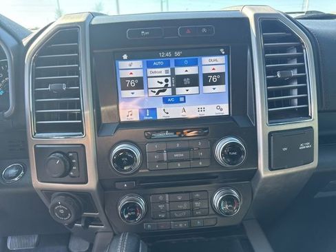 Used 2018 Ford F150 Platinum image 13