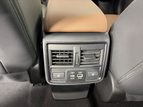 Used 2025 Subaru Forester Touring image 19