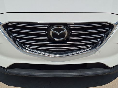 Used 2020 MAZDA CX-9 Touring FWD image 9