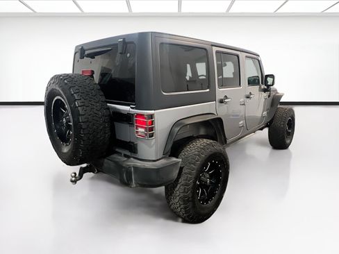 Used 2017 Jeep Wrangler Unlimited Sport w/ Quick Order Package 24S AWD/4WD image 4