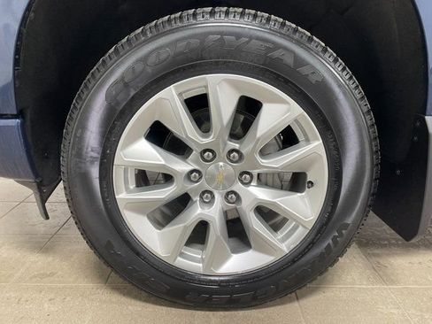 Used 2023 Chevrolet Silverado 1500 Custom image 7