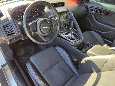Used 2024 Jaguar F-TYPE Coupe AWD image 11