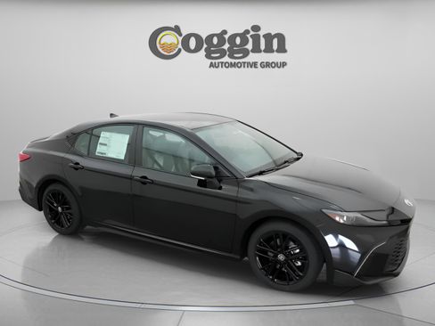 New 2026 Toyota Camry SE image 23