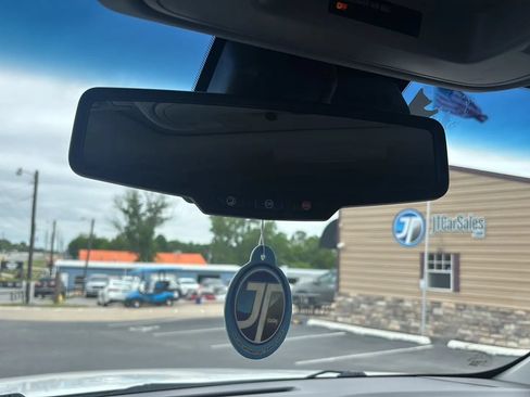 Used 2017 Chevrolet Tahoe Premier RWD image 30