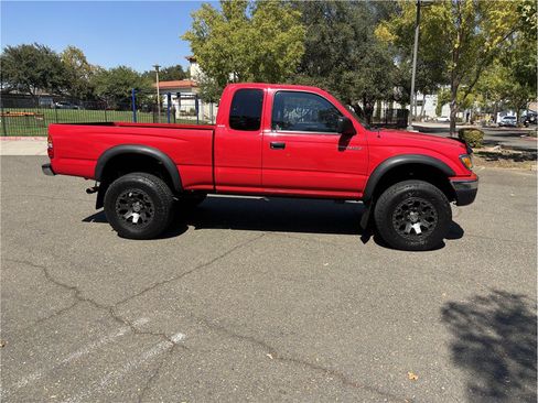 Used 2003 Toyota Tacoma PreRunner w/ Convenience Pkg RWD image 5