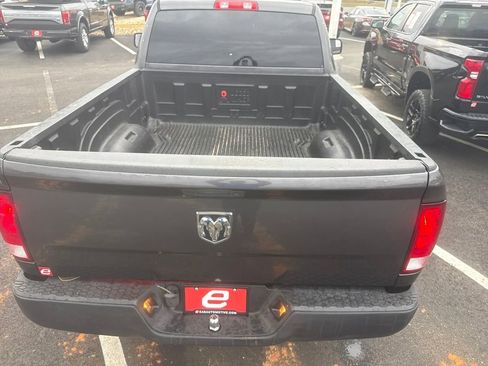 Used 2017 RAM 1500 Express image 35
