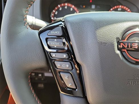 New 2025 Nissan Frontier PRO-4X w/ Pro Premium Package image 6