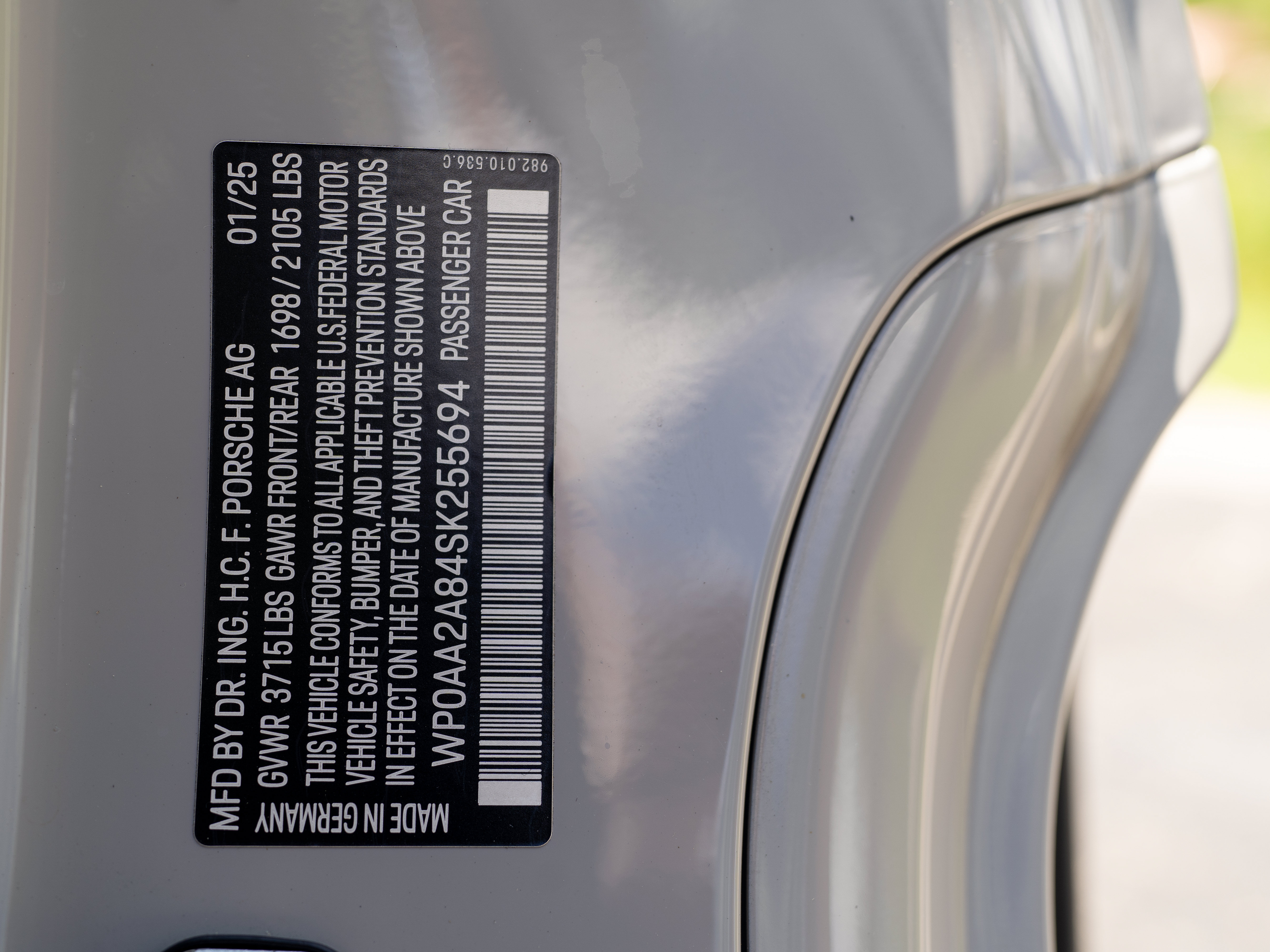 Used 2025 Porsche 718 Cayman RWD image 53