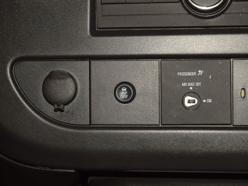 Used 2025 Chevrolet Express 3500 LT w/ LT Preferred Equipment Group RWD image 26